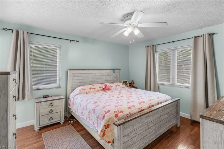 4870 Hawthorn Woods Way, Naples, Florida 34116