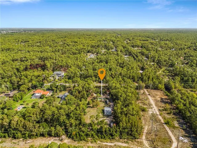 4870 Hawthorn Woods Way, Naples, Florida 34116