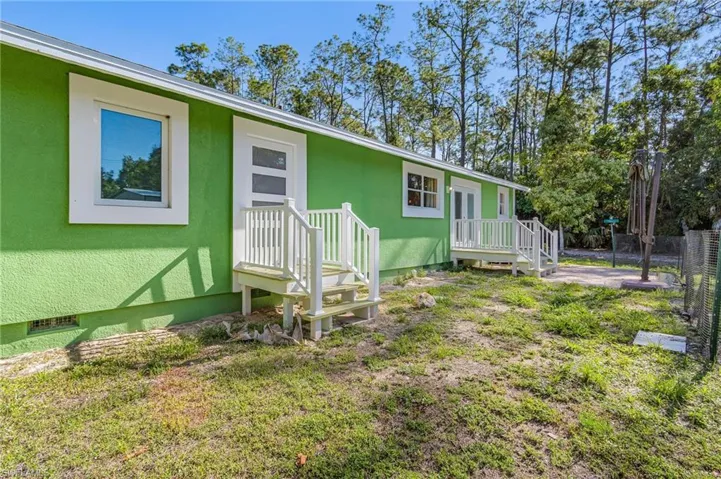 4870 Hawthorn Woods Way, Naples, Florida 34116