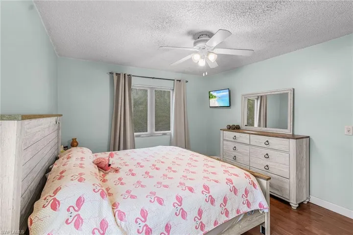 4870 Hawthorn Woods Way, Naples, Florida 34116