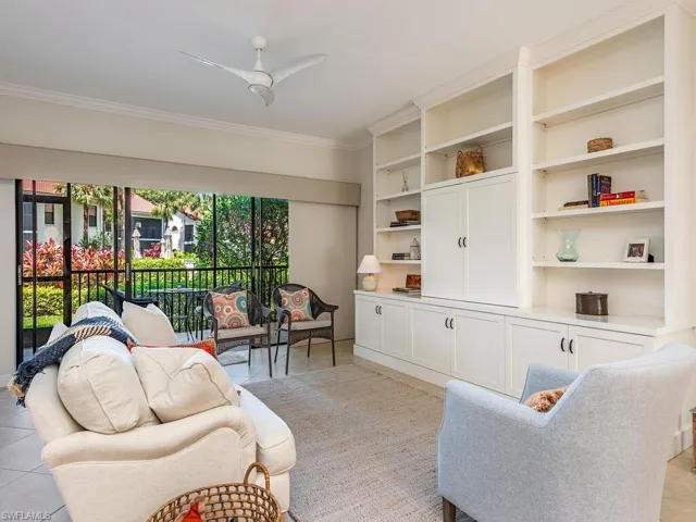611  Serendipity  DR, Naples, FL 34108