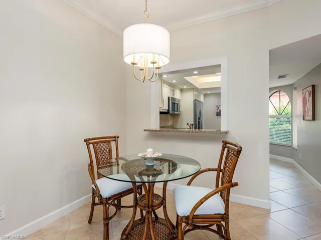 611  Serendipity  DR, Naples, FL 34108
