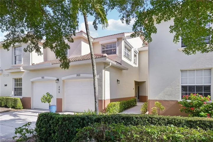 349 Dover Pl 203, Naples, Florida 34104