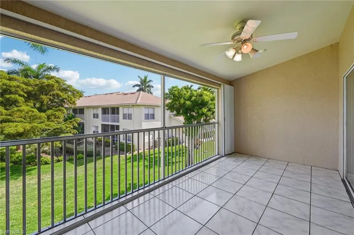349 Dover Pl 203, Naples, Florida 34104