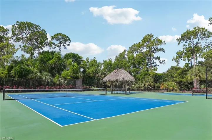 349 Dover Pl 203, Naples, Florida 34104