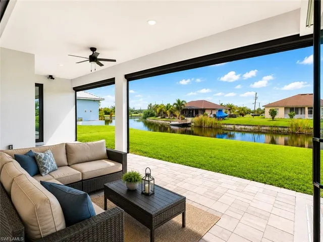 424 Sw 26th Ave, Cape Coral, Florida 33991