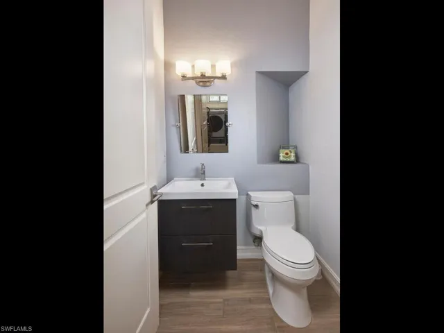 10 Anchor Ct, Marco Island, Florida 34145