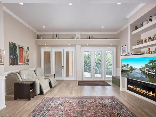 10 Anchor Ct, Marco Island, Florida 34145