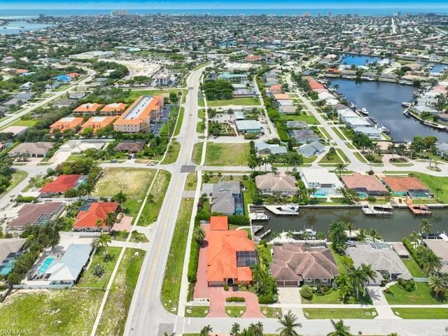 10 Anchor Ct, Marco Island, Florida 34145