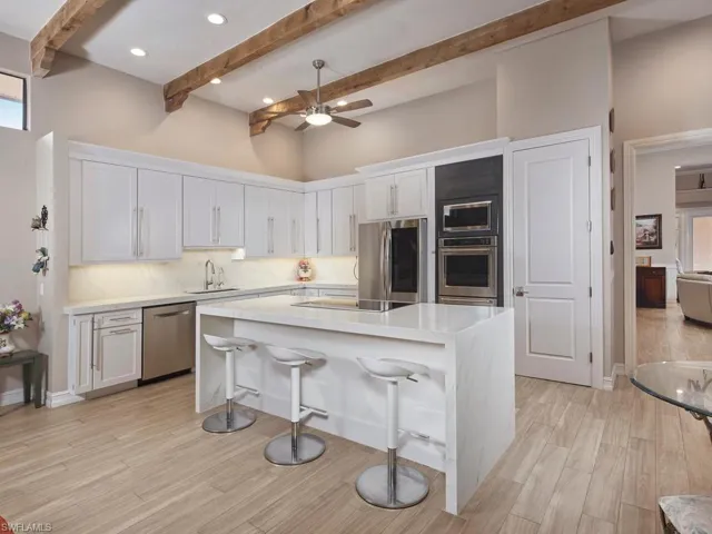 10 Anchor Ct, Marco Island, Florida 34145