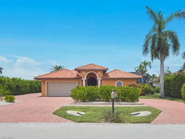 10 Anchor Ct, Marco Island, Florida 34145