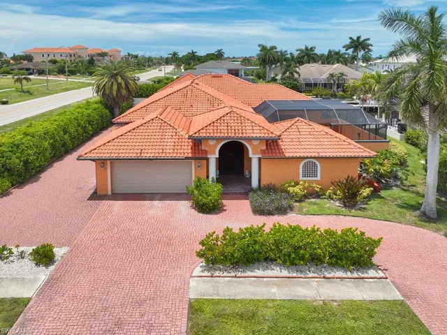 10 Anchor Ct, Marco Island, Florida 34145