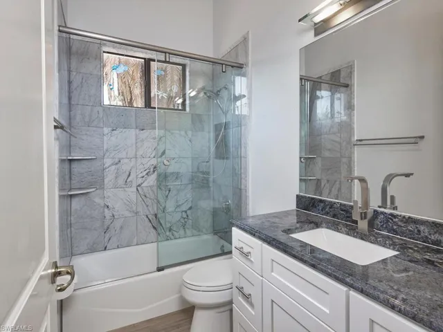 10 Anchor Ct, Marco Island, Florida 34145