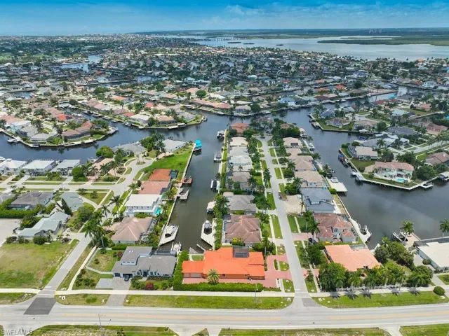 10 Anchor Ct, Marco Island, Florida 34145
