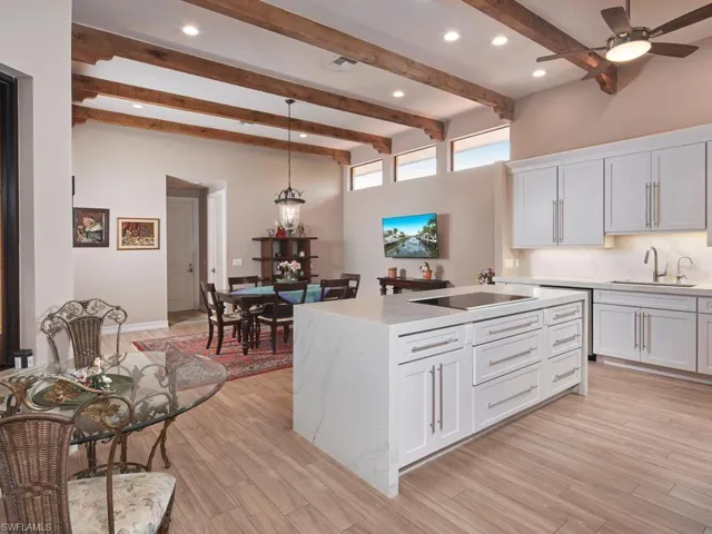 10 Anchor Ct, Marco Island, Florida 34145