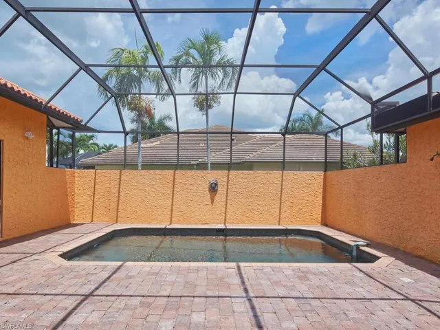 10 Anchor Ct, Marco Island, Florida 34145