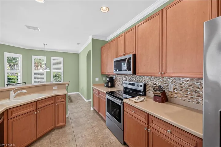 13818 Village Creek Dr, Fort Myers, Florida 33908