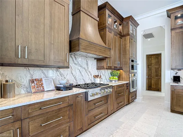 6 burner gas cooktop.