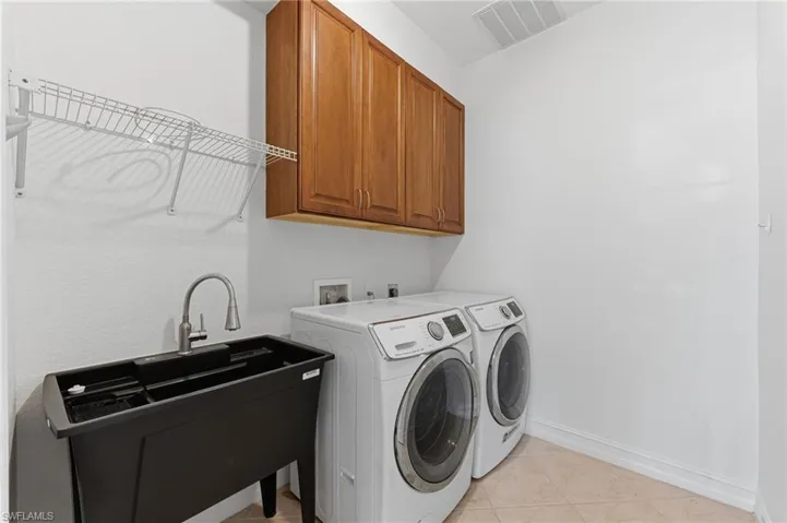 12382 Country Day Cir, Fort Myers, Florida 33913