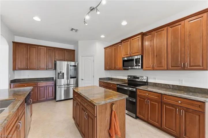 12382 Country Day Cir, Fort Myers, Florida 33913
