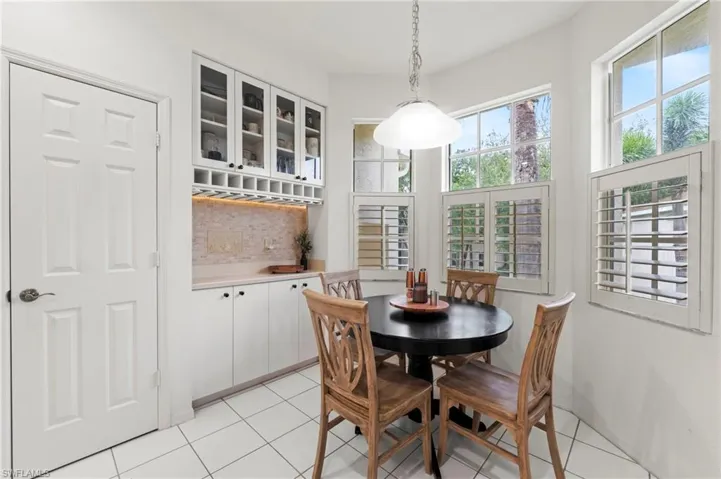 Eat in Kitchen