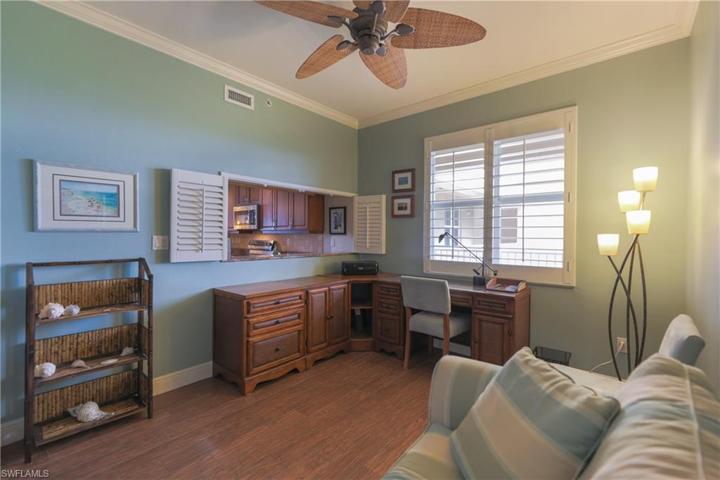 Den- Easily changed in a 3rd bed