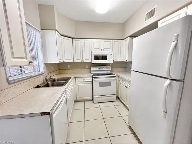4172 Castilla Cir 105, Fort Myers, Florida 33916