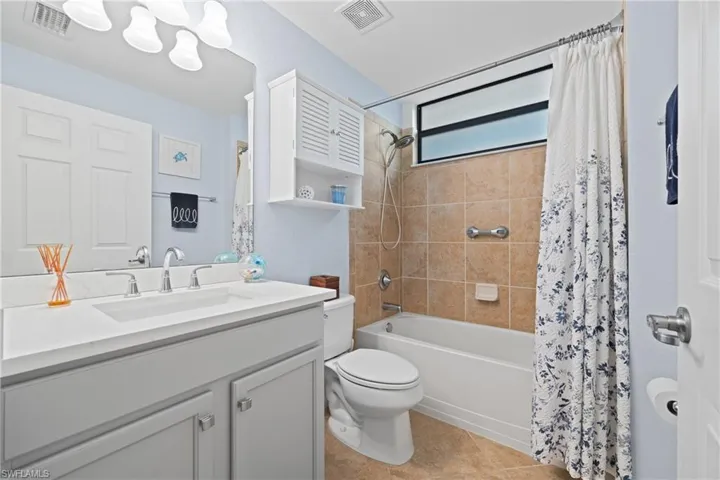 9844  Venezia  CIR, Naples, FL 34113