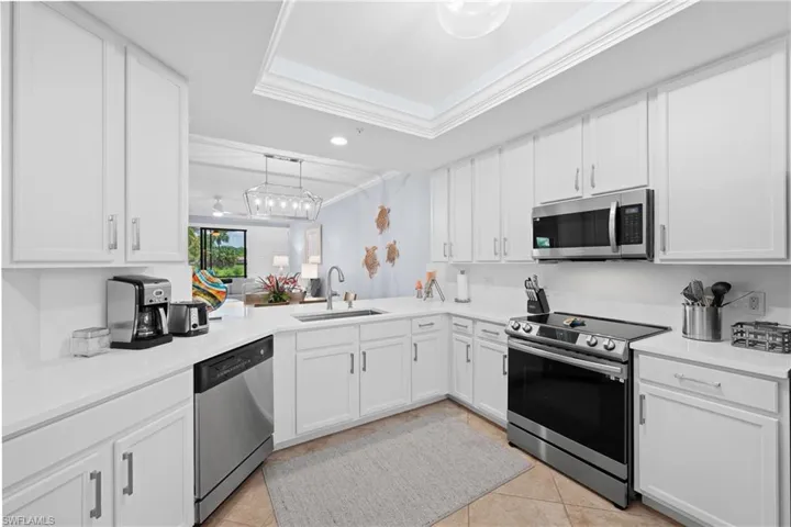 9844  Venezia  CIR, Naples, FL 34113