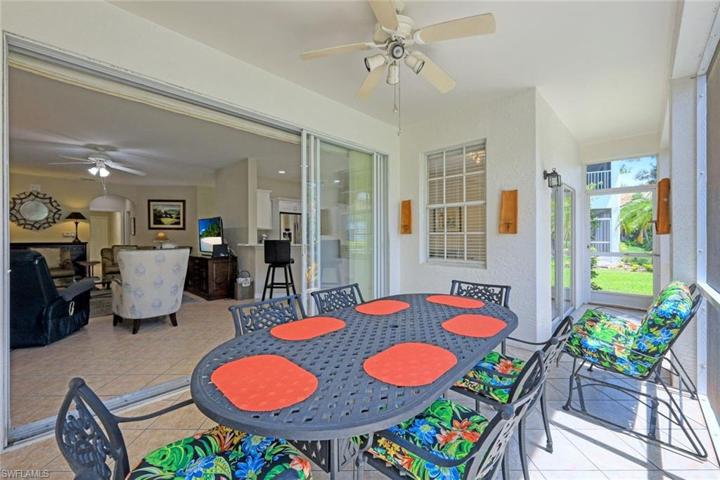 Evening cocktails? Basking in the Florida sun? Gazing at the midnight sky? This is the spot!
