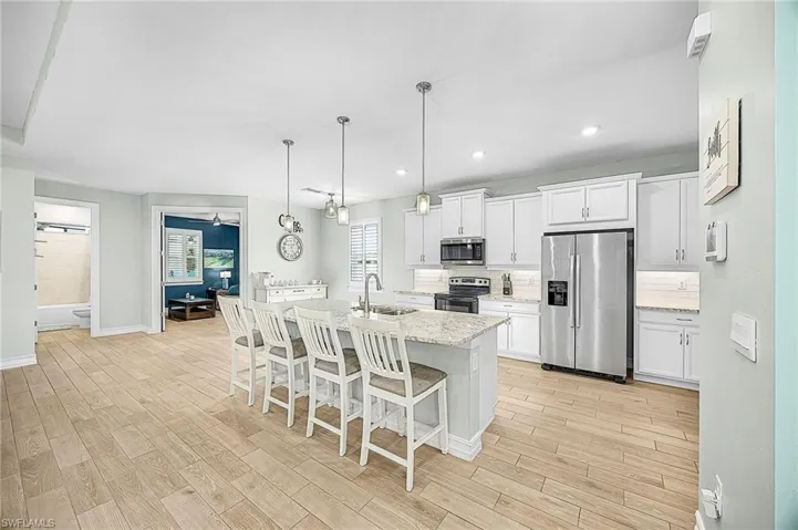 1207 Nw 4th St, Cape Coral, Florida 33993