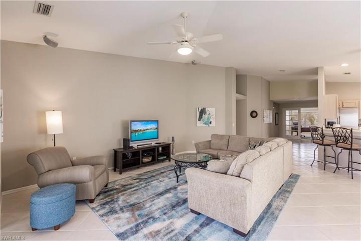 8400  Southbridge  DR, Estero, FL 33967
