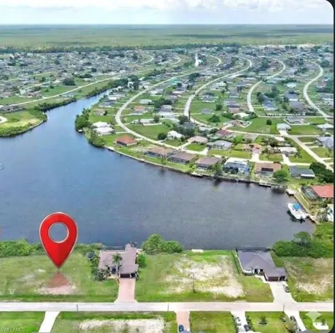 409 24th Ter, Cape Coral, Florida 33993