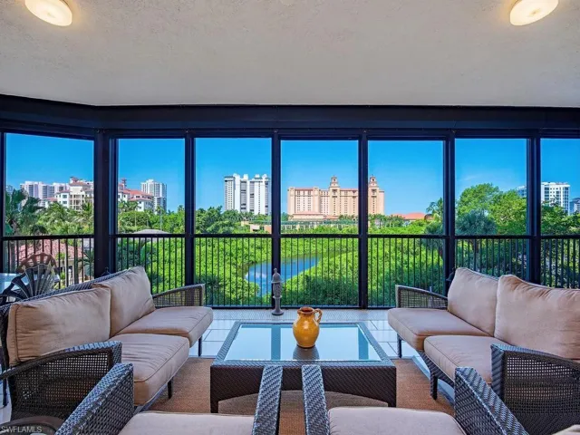 8787 Bay Colony Dr 302, Naples, Florida 34108