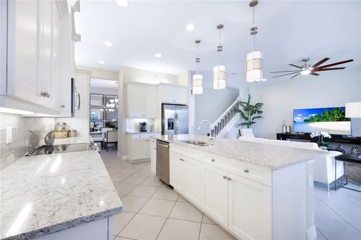 Classy Decorating-Definitely Flows!