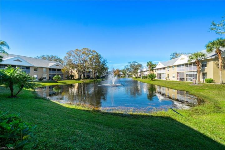 132  Pebble Shores  DR, Naples, FL 34110