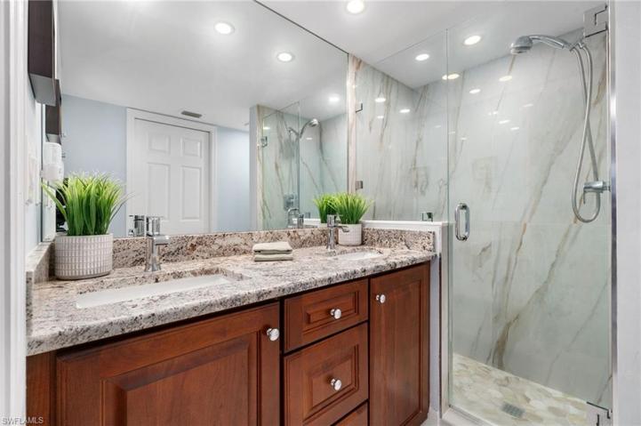 132  Pebble Shores  DR, Naples, FL 34110