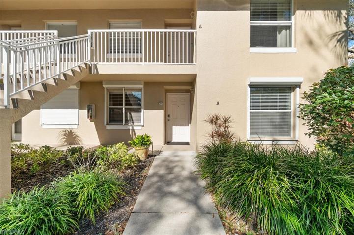 132  Pebble Shores  DR, Naples, FL 34110