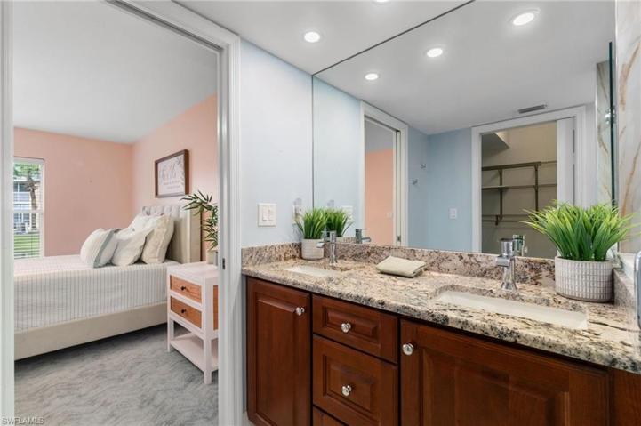 132  Pebble Shores  DR, Naples, FL 34110