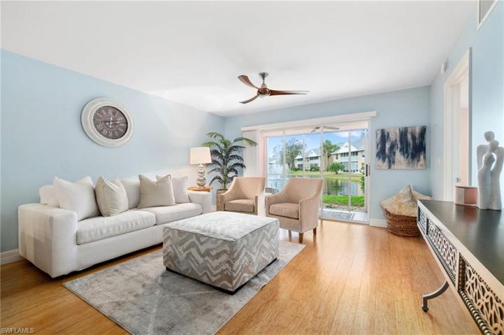 132  Pebble Shores  DR, Naples, FL 34110