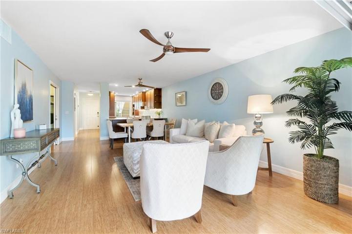 132  Pebble Shores  DR, Naples, FL 34110