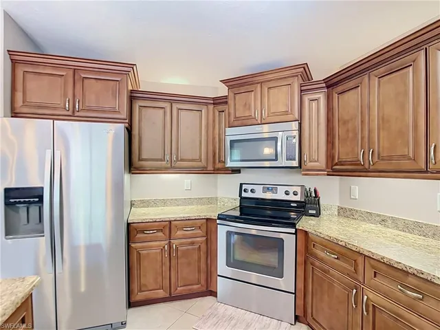 14401 Hampton Lake Ct, Fort Myers, Florida 33908