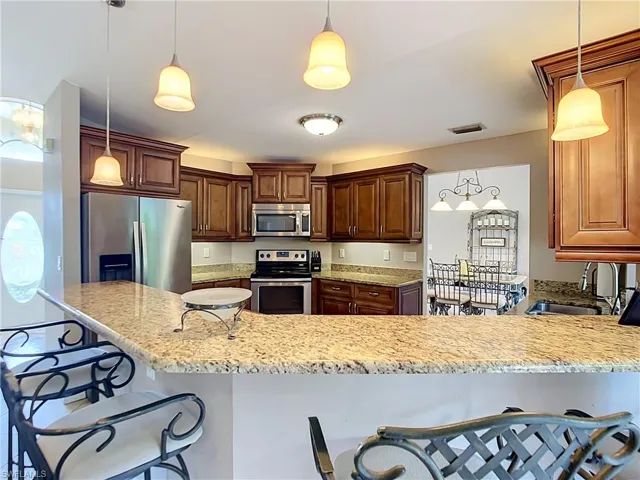 14401 Hampton Lake Ct, Fort Myers, Florida 33908