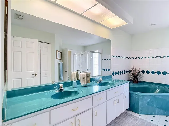 14401 Hampton Lake Ct, Fort Myers, Florida 33908