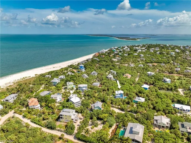 552 Coral Cir, Upper Captiva, Florida 33924