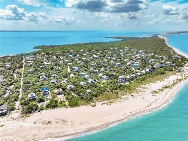552 Coral Cir, Upper Captiva, Florida 33924