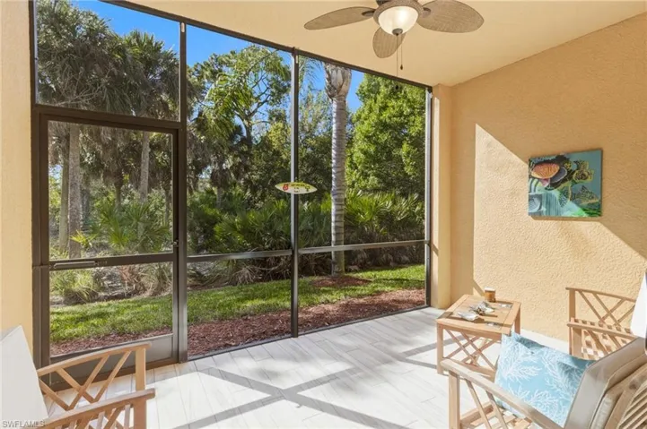 Sunroom with ceiling fan