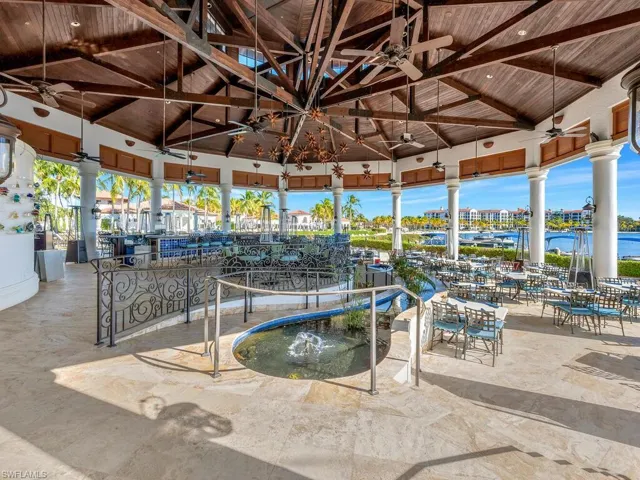 Miromar Lakes Blue Water Beach Grill