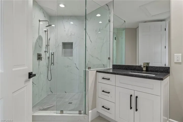 Full Guest Bathroom