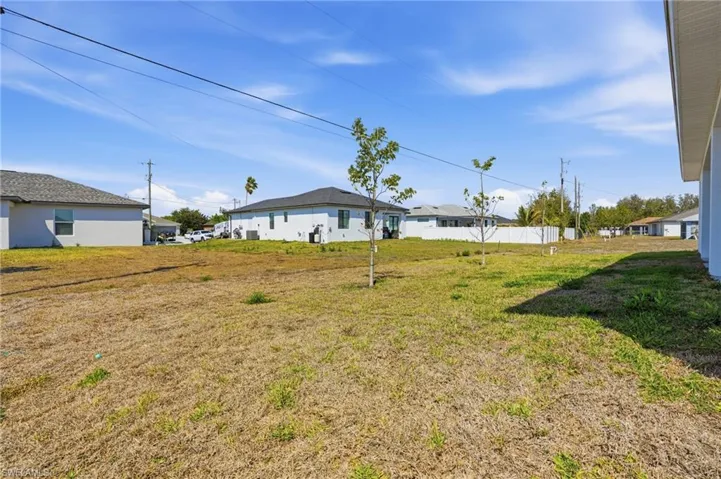 View of yard with a residential view